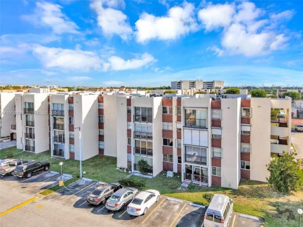 Versailles Gardens, 9441 SW 4th St #309, Fountainebleau, Florida 33174, image 1