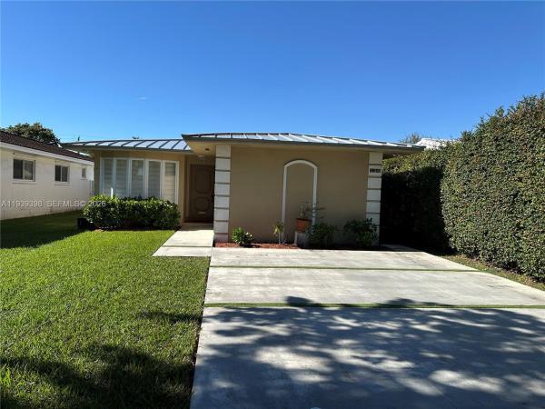 Hialeah Golf Course, 120 Pocatella St, Miami Springs, Florida 33166, image 1