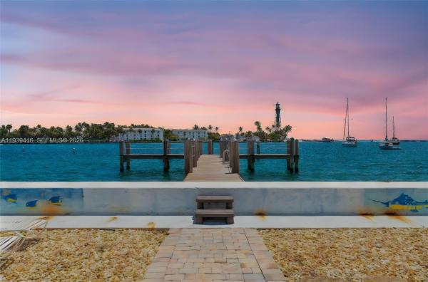 Hillsboro Shores Executive Club, 2508 Bay Dr #23, Pompano Beach, Florida 33062, image 1