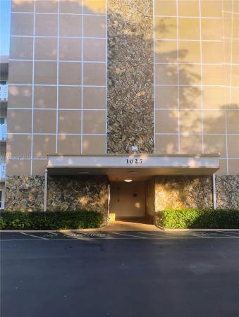 Meadowbrook Lakes, 1025 SE 2nd Ave #203, Dania Beach, Florida 33004, image 1