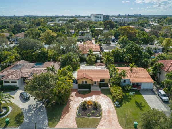 Coral Way Heights, 6120 SW 27th St, Coral Terrace, Florida 33155, image 2