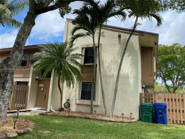 10925 SW 113th Pl #72B, Unincorporated Dade County, Florida 33176, image 1