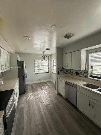 Waterford Isle At Woodmont, 8423 NW 78th Ct, Tamarac, Florida 33321, image 2