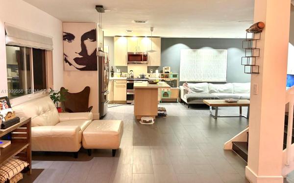 13881 NE 2nd Ct #C6, Unincorporated Dade County, Florida 33161, image 1