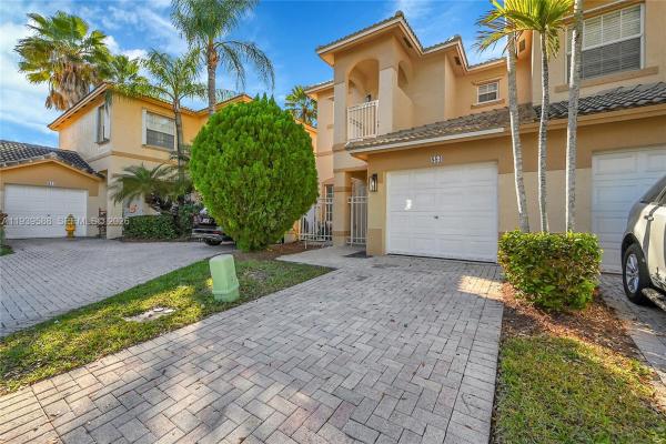 The Palms At Pembroke Isles, 884 NW 170th Ter, Pembroke Pines, Florida 33028, image 2