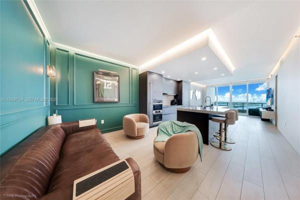 900 Biscayne Bay, 900 Biscayne Blvd #3105, Miami, Florida 33132, image 1