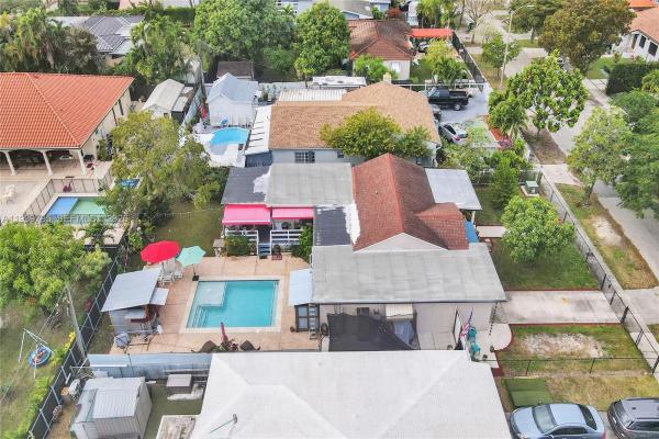 Palbicke & Garrisons, 3030 NW 5th St, Miami, Florida 33125, image 2