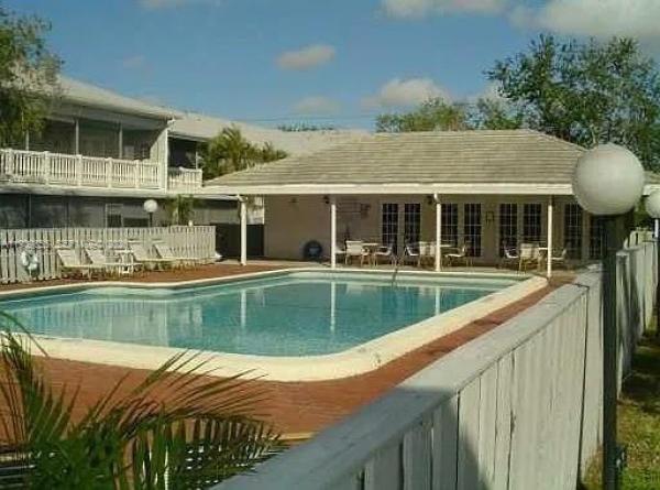 Oak Paths, 7552 Stirling Rd #115, Davie, Florida 33024, image 2