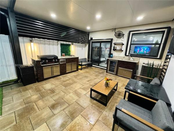 Crystal Cay, 10066 SW 228th Ter, Cutler Bay, Florida 33190, image 3