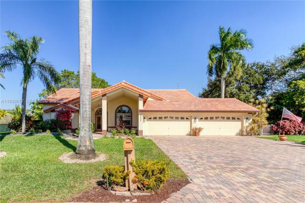 Coral Springs Country Club, 2531 NW 106th Ave, Coral Springs, Florida 33065, image 2