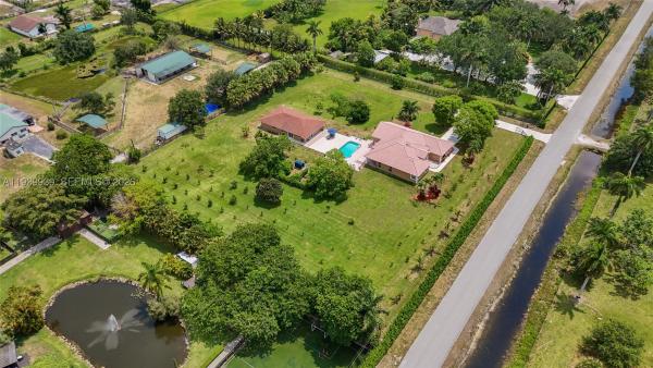 Sunshine Ranches, 12851 Luray Rd, Southwest Ranches, Florida 33330, image 1
