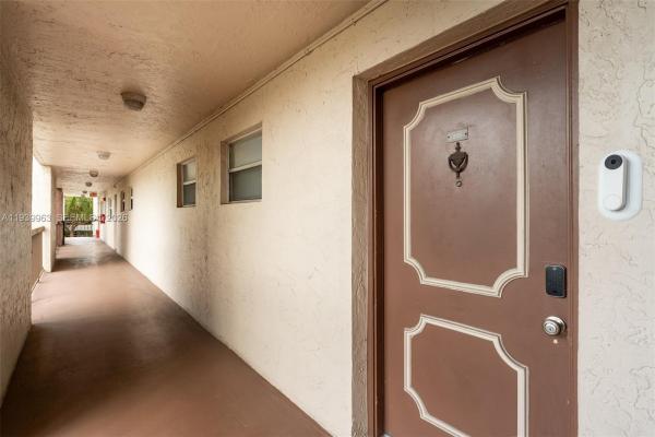 Nova Gardens, 7100 Nova Dr #203A, Davie, Florida 33317, image 2