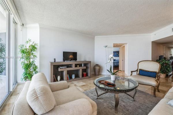 North Tower At The Point, 21205 NE 37th Ave #1802, Aventura, Florida 33180, image 3