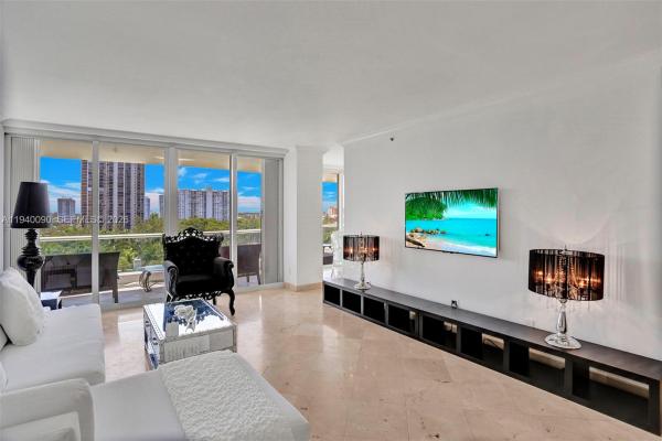 7000 Island Boulevard, 7000 Island Blvd #808, Aventura, Florida 33160, image 1