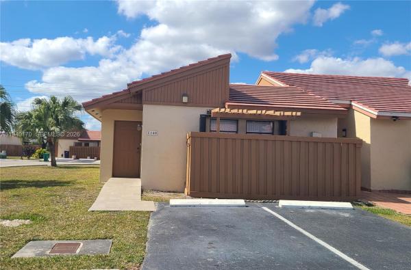 1340 SW 135th Ct, Unincorporated Dade County, Florida 33184, image 1