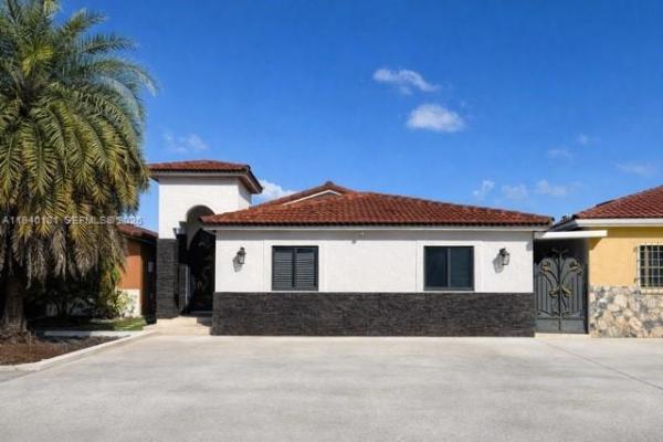 Los Palacios, Hialeah Gardens, Florida 33018, image 1