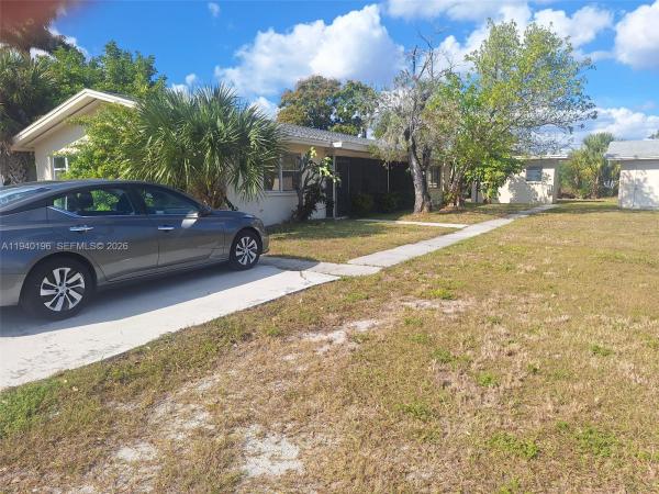 245 E Pkwy, Cape Coral, Florida 33904, image 2