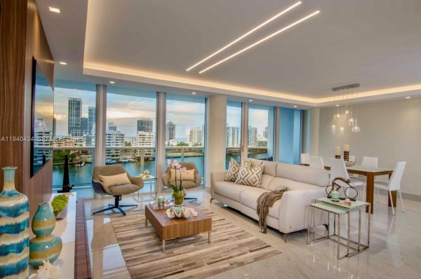 King Cole, 900 Bay Dr #822, Miami Beach, Florida 33141, image 1