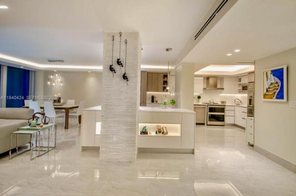 King Cole, 900 Bay Dr #822, Miami Beach, Florida 33141, image 2