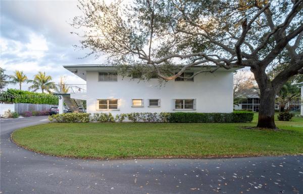 Tequesta Garden, 3 Westwood Ave #101E, Tequesta, Florida 33469, image 2