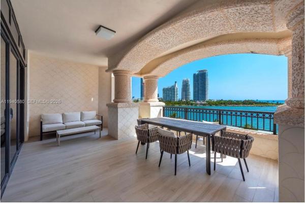 Palazzo Del Sol Della Luna At Fisher Island, 7055 Fisher Island Dr, Fisher Island, Florida 33109, image 2
