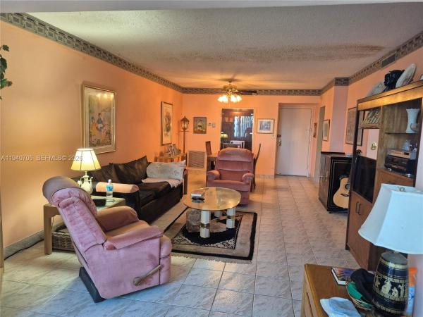 Hillcrest, 4001 Hillcrest Dr #509, Hollywood, Florida 33021, image 2