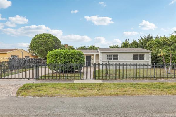 Norwood, 781 NW 183rd Dr, Miami Gardens, Florida 33169, image 1
