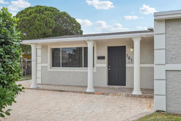 Norwood, 781 NW 183rd Dr, Miami Gardens, Florida 33169, image 2
