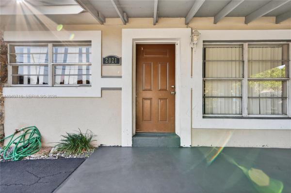 Royal Palms Park, 2021 NW 29th Ave, Fort Lauderdale, Florida 33311, image 1