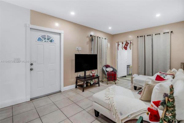 Lake Forest, 4441 SW 33rd Dr, West Park, Florida 33023, image 2