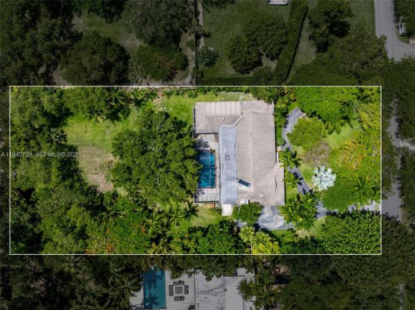 Casa Paradiso, 12365 SW 60th Ct, Pinecrest, Florida 33156, image 3