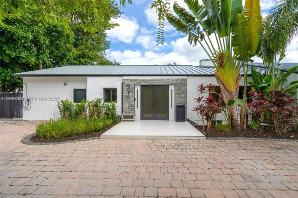 9015 NE 10th Ave, Unincorporated Dade County, Florida 33138, image 3