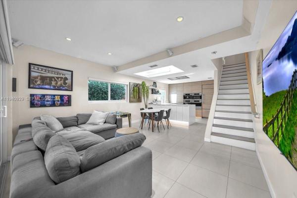 Beach Colony, 208 Jefferson Ave #113, Miami Beach, Florida 33139, image 1