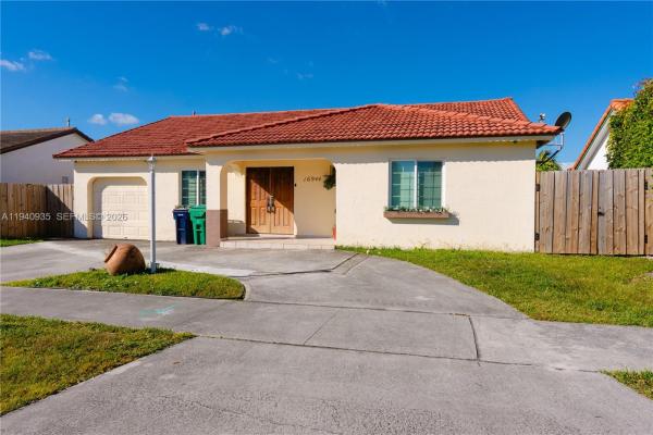 16944 SW 144th Ct, Unincorporated Dade County, Florida 33177, image 1
