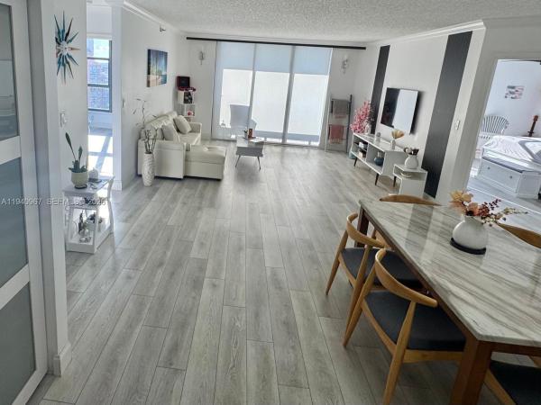 Mystic Pointe Tower 500, 3530 Mystic Pointe Dr #2403, Aventura, Florida 33180, image 1