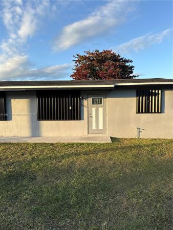 10335 SW 181st St, Unincorporated Dade County, Florida 33157, image 1