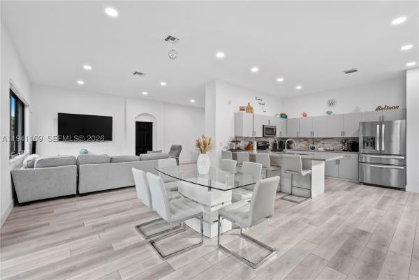 Estates At Mendicino, 918 NE 36th Ave, Homestead, Florida 33033, image 2