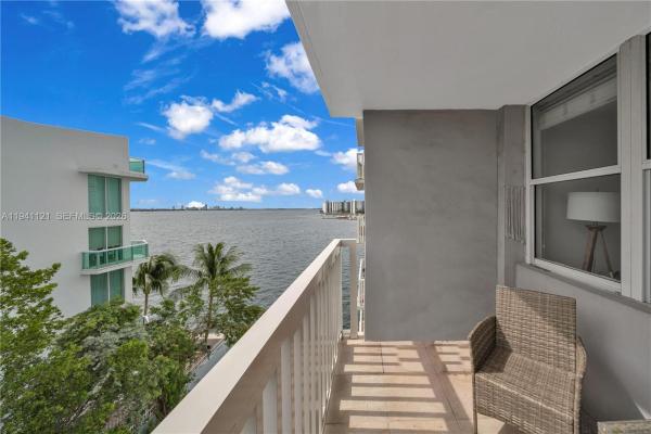 Villa Bay Vista, 2016 Bay Dr #505, Miami Beach, Florida 33141, image 1