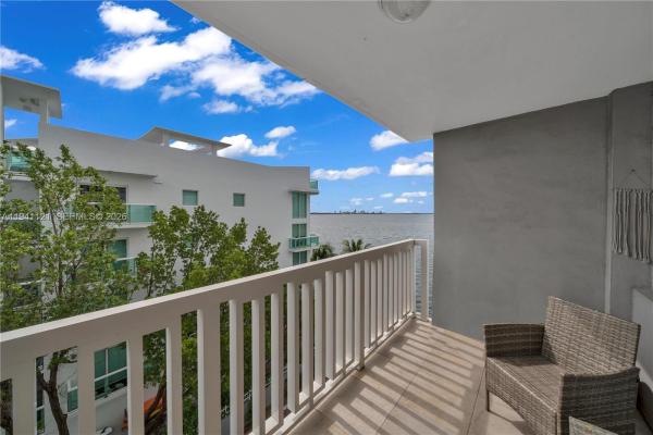 Villa Bay Vista, 2016 Bay Dr #505, Miami Beach, Florida 33141, image 3