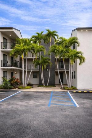 Guernica, Miami, Florida 33135, image 1