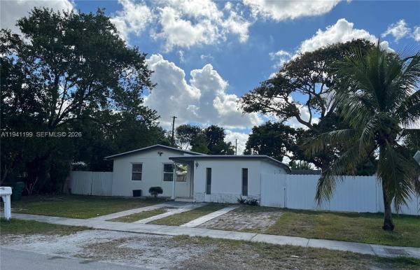 Avocado Manor, 15400 SW 295th St, Leisure City, Florida 33033, image 3