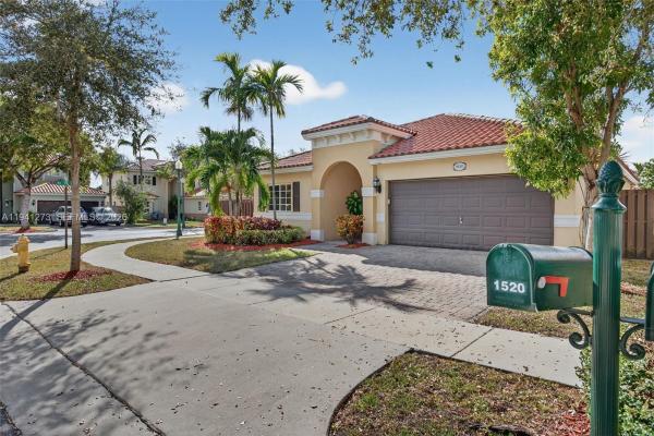 Sonara At Malibu Bay, 1520 NE 36th Ave, Homestead, Florida 33033, image 2