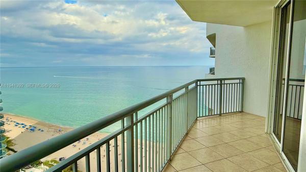 DoubleTree By Hilton Ocean Point Resort & Spa, 17375 Collins Ave #2406, Sunny Isles Beach, Florida 33160, image 1