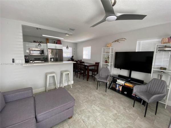 Boulevard Heights, Hollywood, Florida 33024, image 3