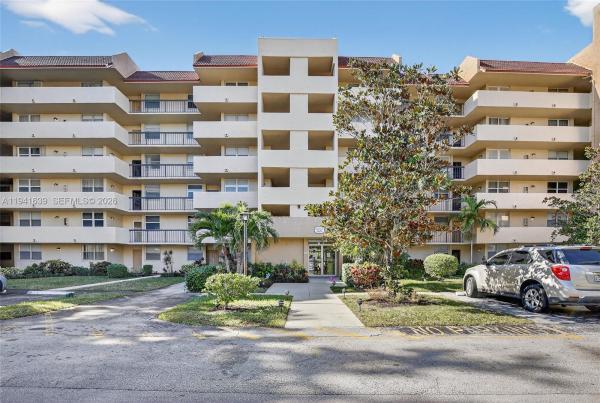 Environ 2, 3671 Environ Blvd #564, Lauderhill, Florida 33319, image 1