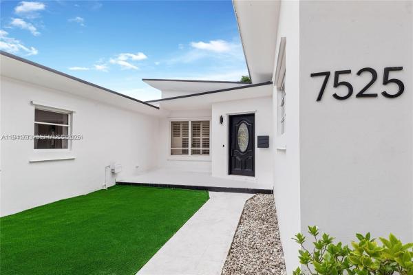 Treasure Plaza, 7525 Adventure Ave, North Bay Village, Florida 33141, image 1