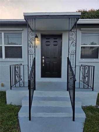 Ingleside Park, 4310 E 9th Ln, Hialeah, Florida 33013, image 2