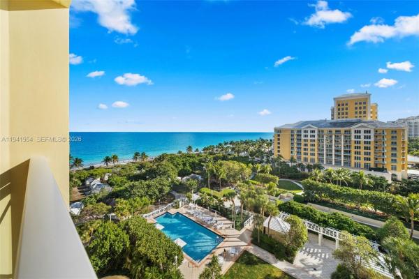 Grand Bay Tower, 430 Grand Bay Dr #904, Key Biscayne, Florida 33149, image 1