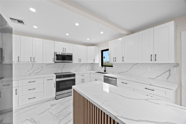 Carol City, 3850 NW 188th St, Miami Gardens, Florida 33055, image 3