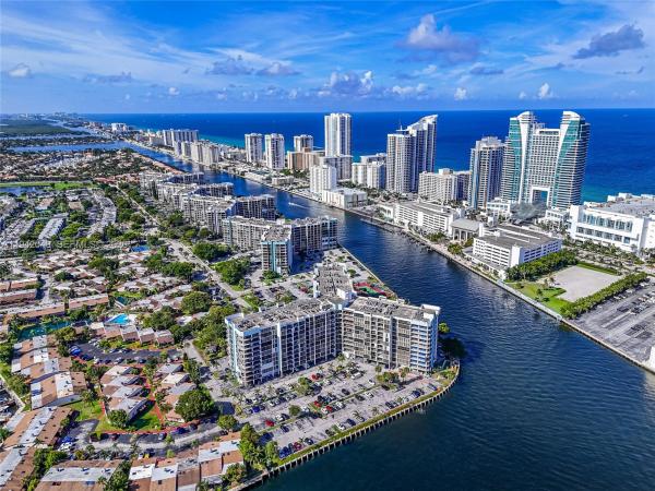 Towers Of Oceanview Point, 200 Leslie Dr #524, Hallandale Beach, Florida 33009, image 2